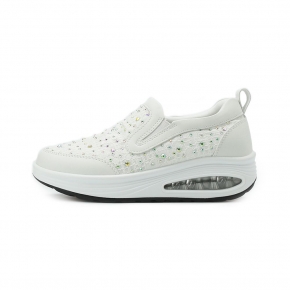 LUZZI 蕾絲鑽氣墊鞋 白 女鞋